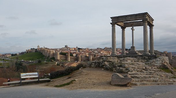 Cuatro Postes - Ávila - Espanha Cuatro Postes - Ávila - Espanha