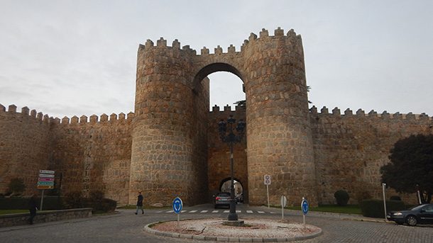 Puerta de San Vicente - Ávila - Espanha Puerta de San Vicente - Ávila - Espanha