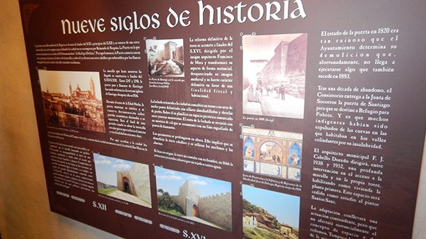 Puerta de Santiago - Segóvia - Espanha Puerta de Santiago - Segóvia - Espanha