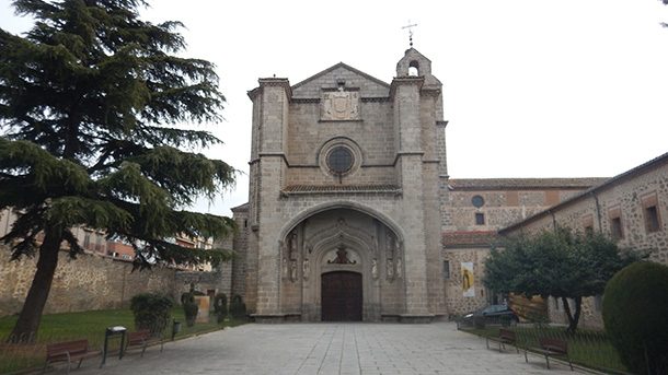 Real Monasterio de Santo Tomás - Ávila - Espanha Real Monasterio de Santo Tomás - Ávila - Espanha