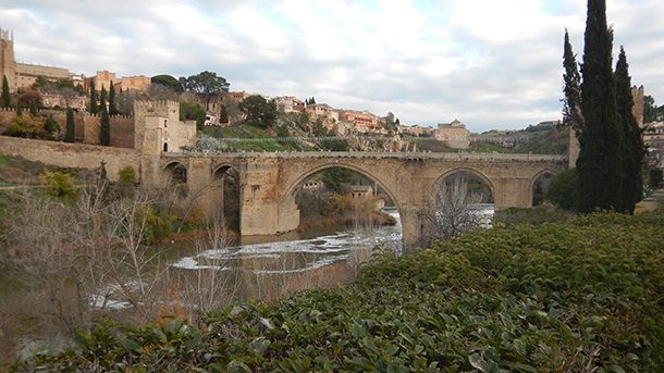 Puente de San Martín Toledo Espanha Puente de San Martín Toledo Espanha