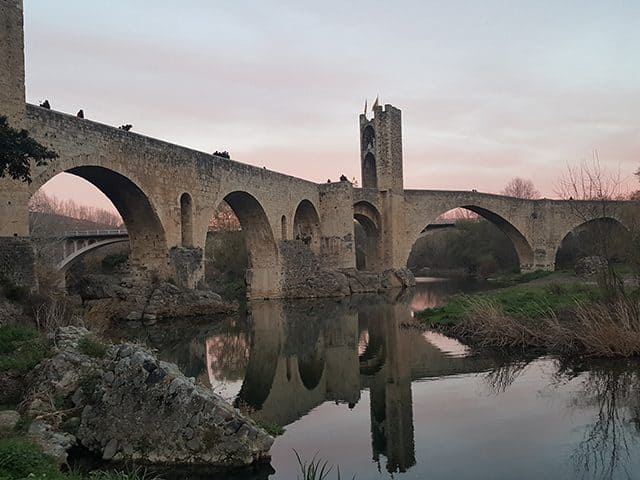 Besalú - Província de Girona - Espanha Besalú - Província de Girona - Espanha