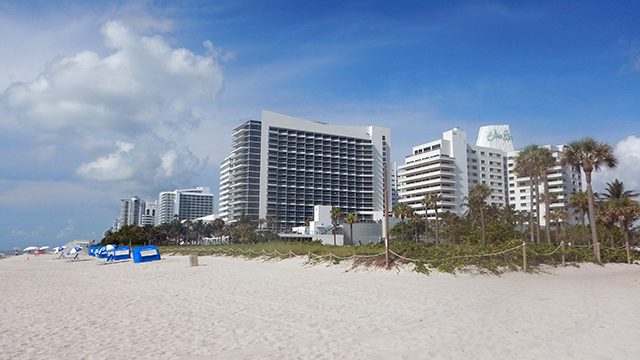 Mid-Beach - Miami Beach 