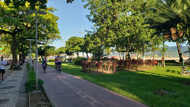 Jardim da Orla - Praia do Gonzaga - Santos