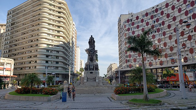 Praça da Independência - Gonzaga - Santos - SP