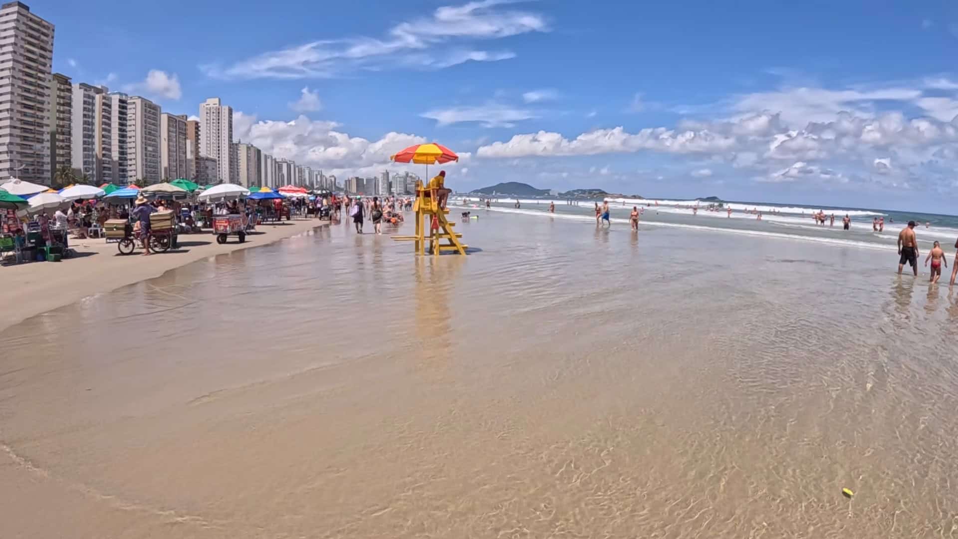 Praia das Pitangueiras - Guarujá - SP - Brasil