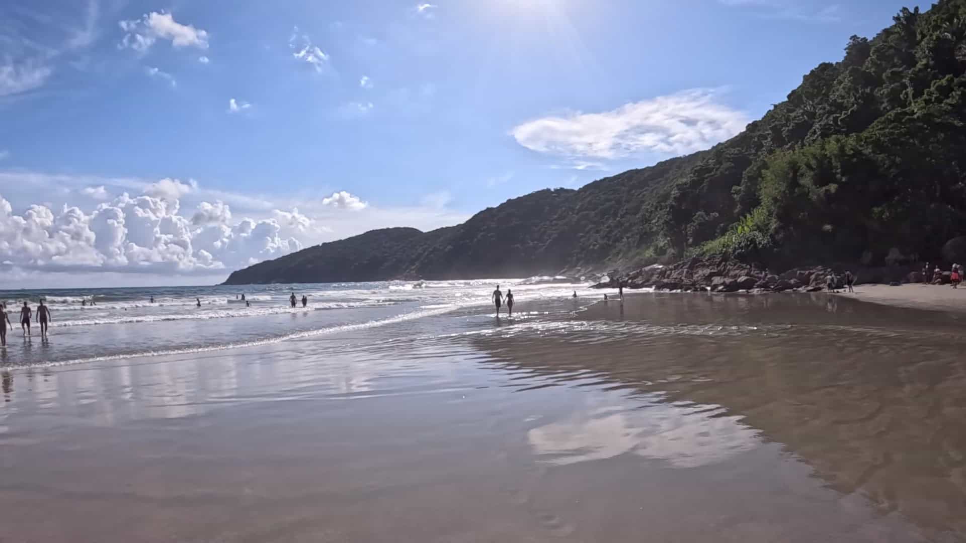 Praia do Guaiúba - Guarujá - SP - Brasil