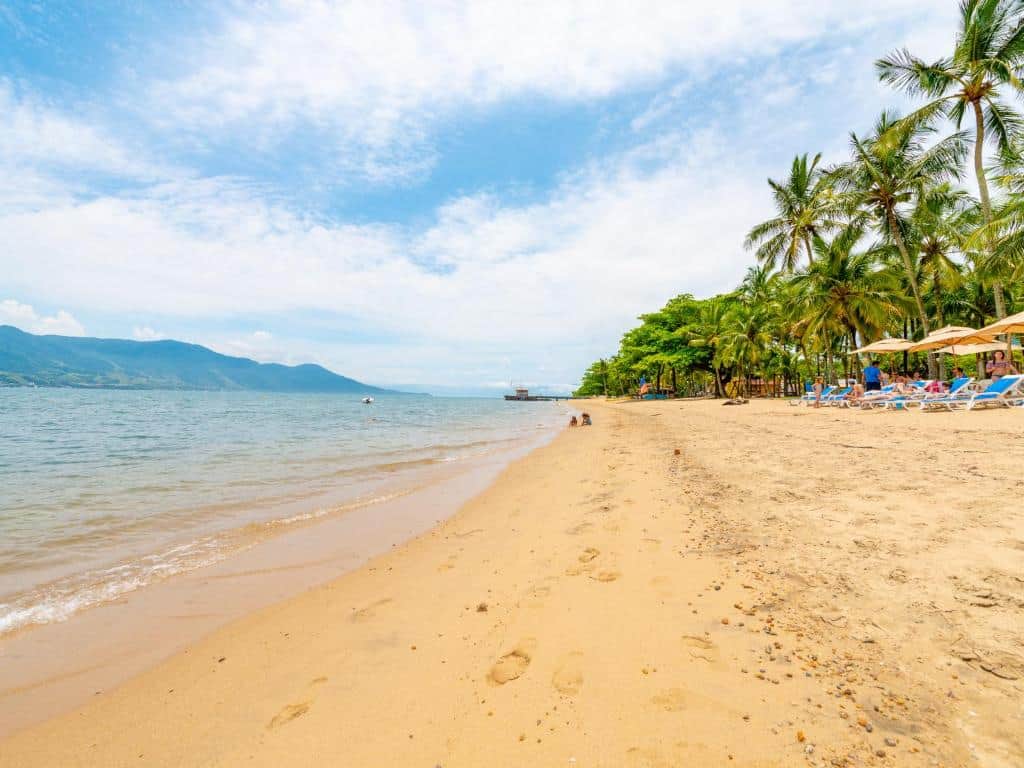 Praia do Perequê - Ilhabela Praia do Perequê - Ilhabela
