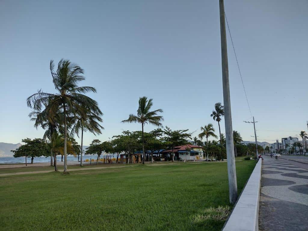Praia do Indaiá - Caraguatatuba - SP Praia do Indaiá - Caraguatatuba - SP